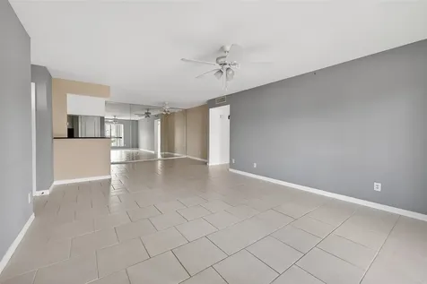 14555 Wunderlich Drive 2208 Houston TX 77069