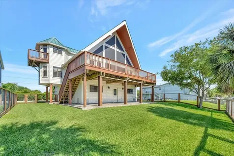 35 Lazy Lane Kemah TX 77565