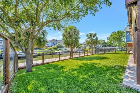 35 Lazy Lane Kemah TX 77565
