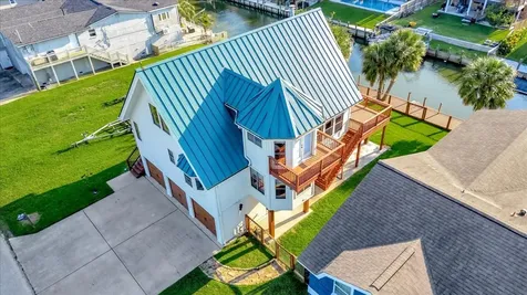 35 Lazy Lane Kemah TX 77565