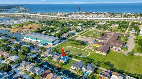 35 Lazy Lane Kemah TX 77565