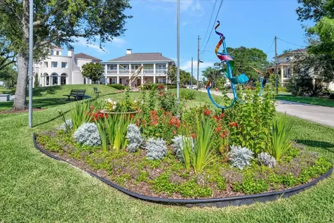 35 Lazy Lane Kemah TX 77565