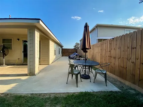 4007 Hunters Ridge Drive Baytown TX 77521