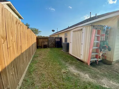 4007 Hunters Ridge Drive Baytown TX 77521