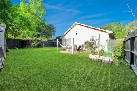 1611 Bob White Street Brookshire TX 77423