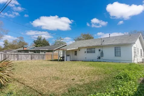 665 Parson Drive Beaumont TX 77706