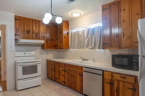 665 Parson Drive Beaumont TX 77706