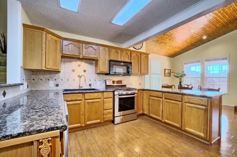 670 Cedar Crest Circle Hemphill TX 75948