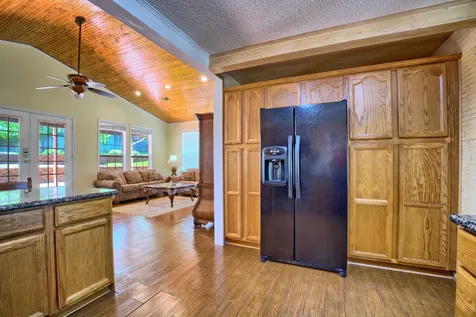670 Cedar Crest Circle Hemphill TX 75948