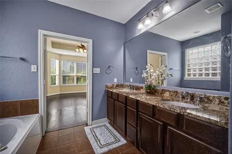 12611 Colonial Glen Court Pearland TX 77584