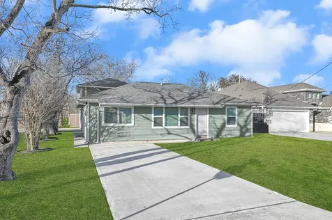 1301 Avenue I South Houston TX 77587