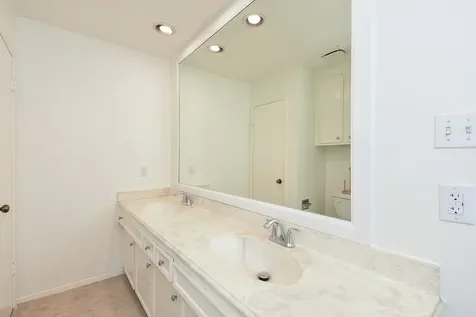 2814 River Birch Drive Sugar Land TX 77479