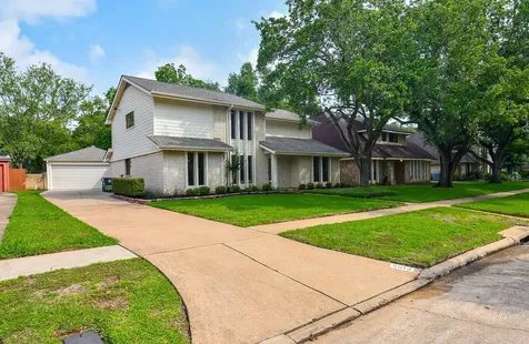 2814 River Birch Drive Sugar Land TX 77479
