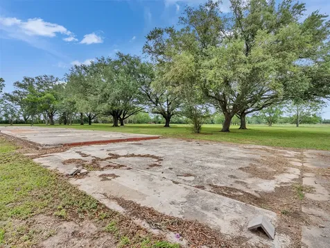 2100 Pine Knoll Road Bay City TX 77414