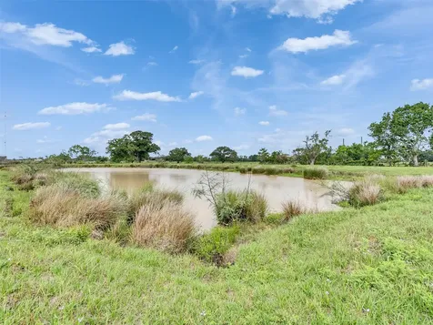 2100 Pine Knoll Road Bay City TX 77414