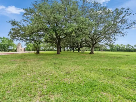 2100 Pine Knoll Road Bay City TX 77414