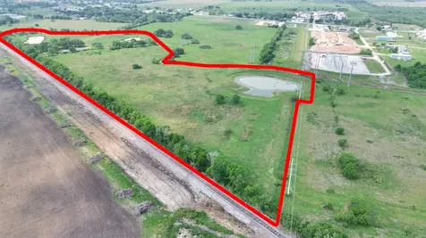 2100 Pine Knoll Road Bay City TX 77414