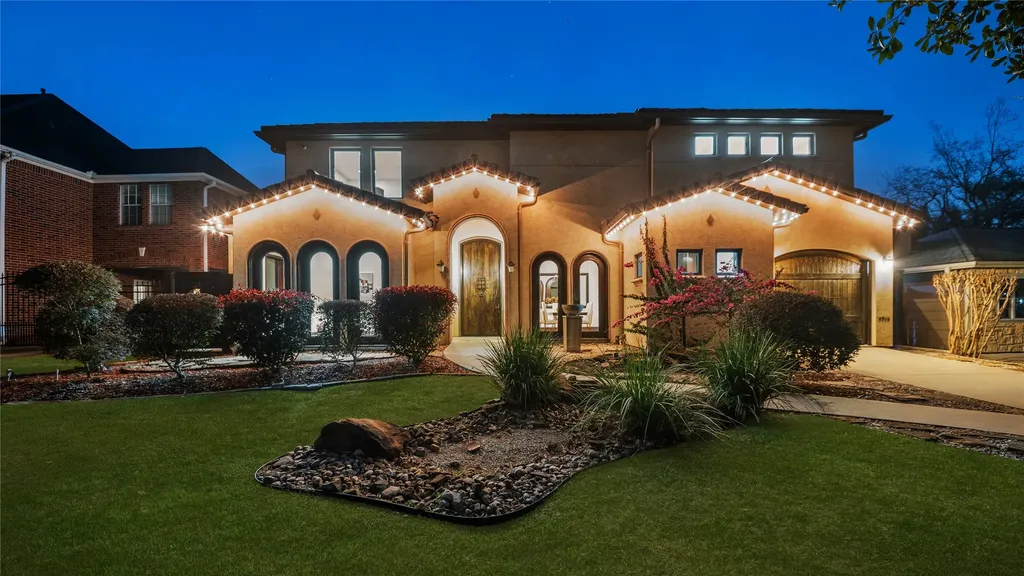 4914 Imperial Street Bellaire TX 77401