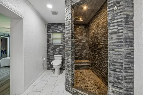 206 Melody Lane Friendswood TX 77546