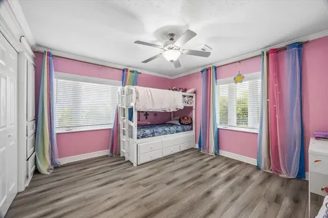 206 Melody Lane Friendswood TX 77546