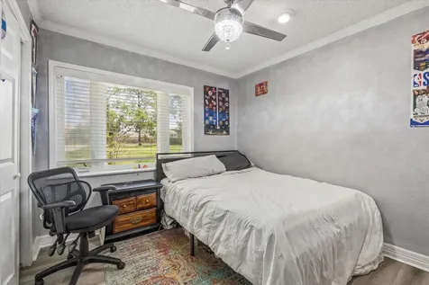 206 Melody Lane Friendswood TX 77546