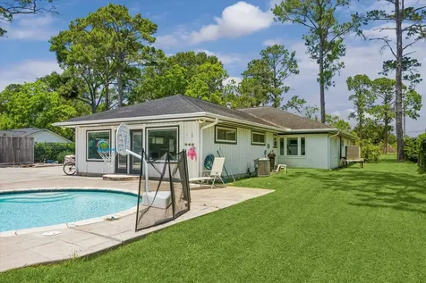 206 Melody Lane Friendswood TX 77546