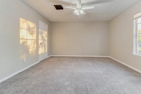 8622 Connaught Garden Drive Houston TX 77083