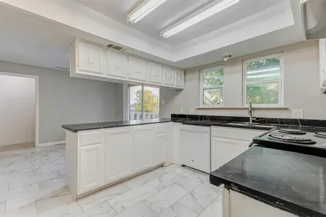 8622 Connaught Garden Drive Houston TX 77083