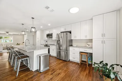 5022 W 43rd Street Houston TX 77092