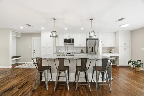 5022 W 43rd Street Houston TX 77092