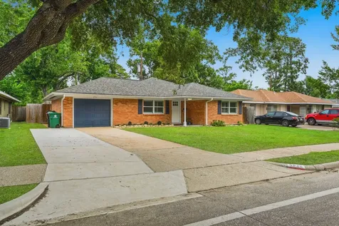 5022 W 43rd Street Houston TX 77092