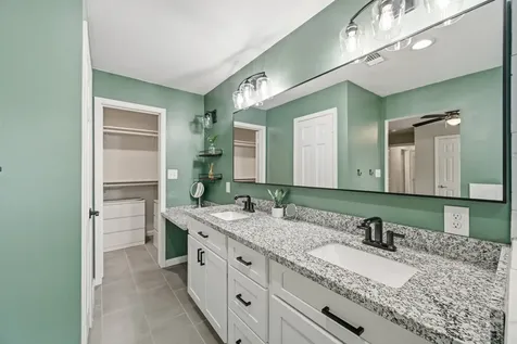 5022 W 43rd Street Houston TX 77092