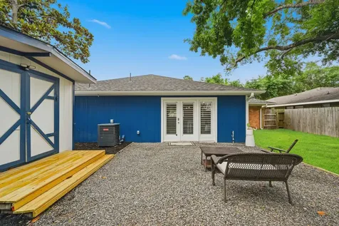 5022 W 43rd Street Houston TX 77092