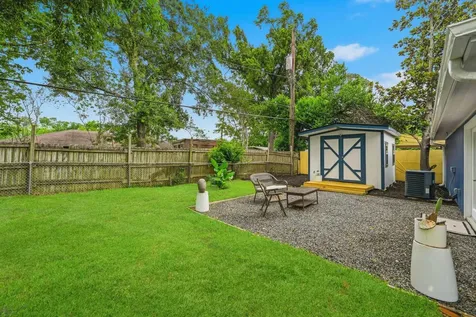5022 W 43rd Street Houston TX 77092