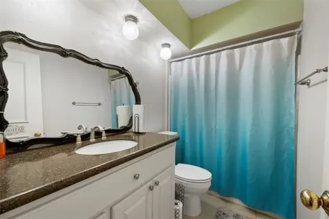 10614 Huntington Point Drive Houston TX 77099
