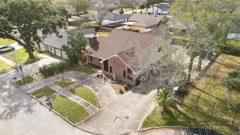 10614 Huntington Point Drive Houston TX 77099
