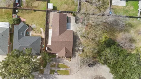 10614 Huntington Point Drive Houston TX 77099