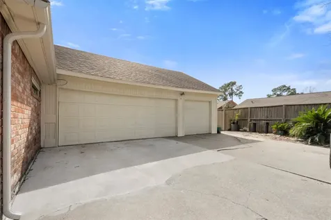 10614 Huntington Point Drive Houston TX 77099