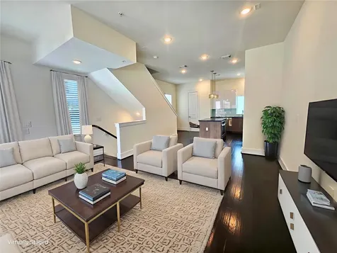 2401 Crawford Street C2a Houston TX 77004