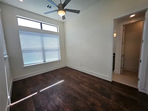 2401 Crawford Street C2a Houston TX 77004