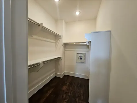 2401 Crawford Street C2a Houston TX 77004