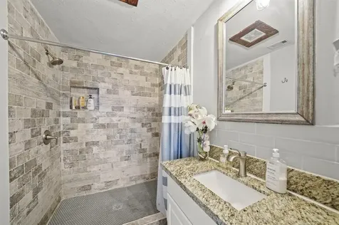 3223 Avenue M B Galveston TX 77550