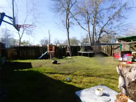 308 E East South Street Weimar TX 78962