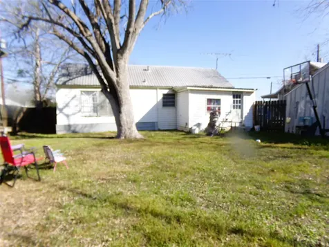 308 E East South Street Weimar TX 78962