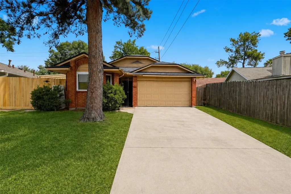 9114 Golden Sunshine Drive Houston TX 77064