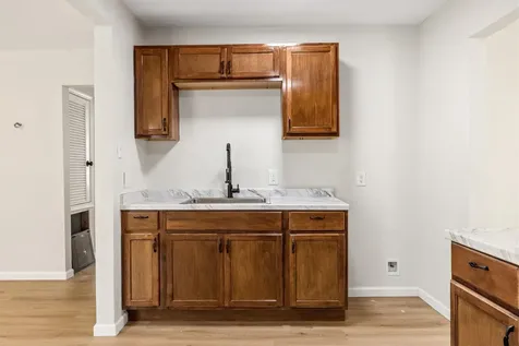 1127 Harris Way Galveston TX 77551