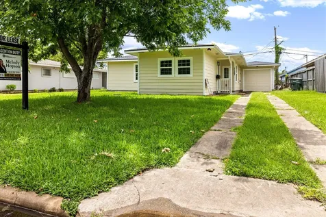 1127 Harris Way Galveston TX 77551