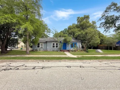 502 E Fayle Street Baytown TX 77520
