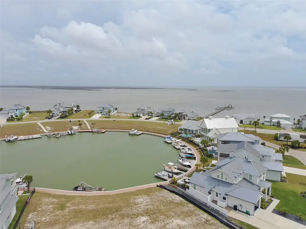 122 Bismarck Lane Rockport TX 78382