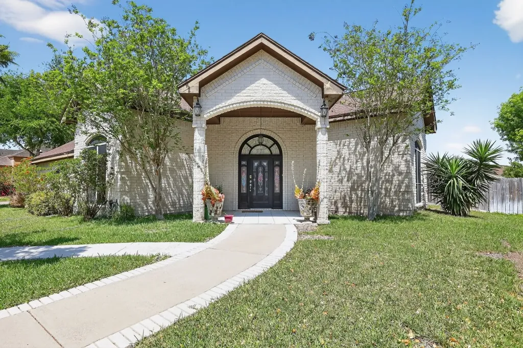 901 Royal Street Edinburg TX 78539